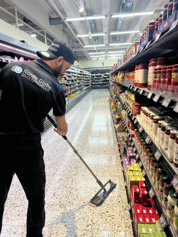 Nordic Globe ammattilainen työssä kaupassa